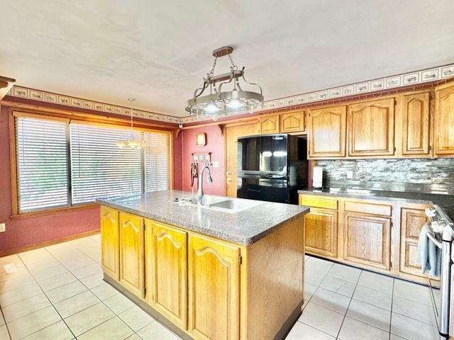 9245 Patterson DR, Bent Mountain, VA 24059