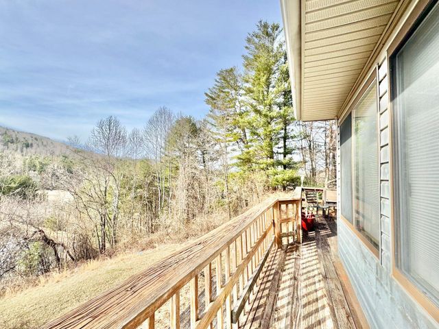 9245 Patterson DR, Bent Mountain, VA 24059