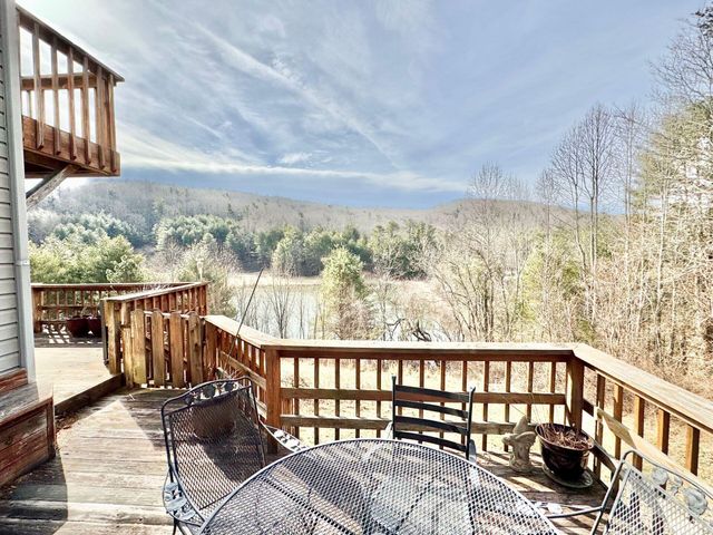 9245 Patterson DR, Bent Mountain, VA 24059