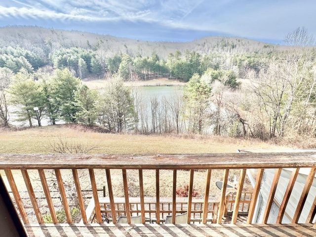 9245 Patterson DR, Bent Mountain, VA 24059