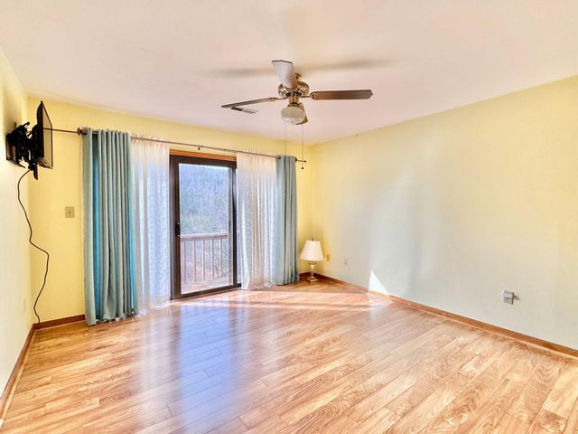 9245 Patterson DR, Bent Mountain, VA 24059