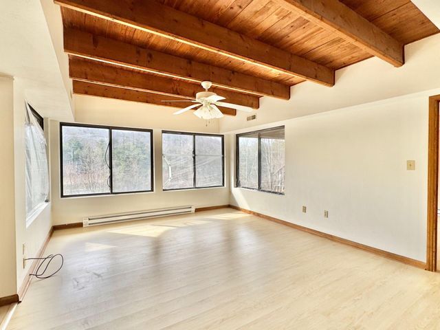 9245 Patterson DR, Bent Mountain, VA 24059