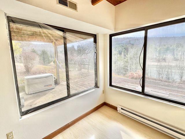 9245 Patterson DR, Bent Mountain, VA 24059