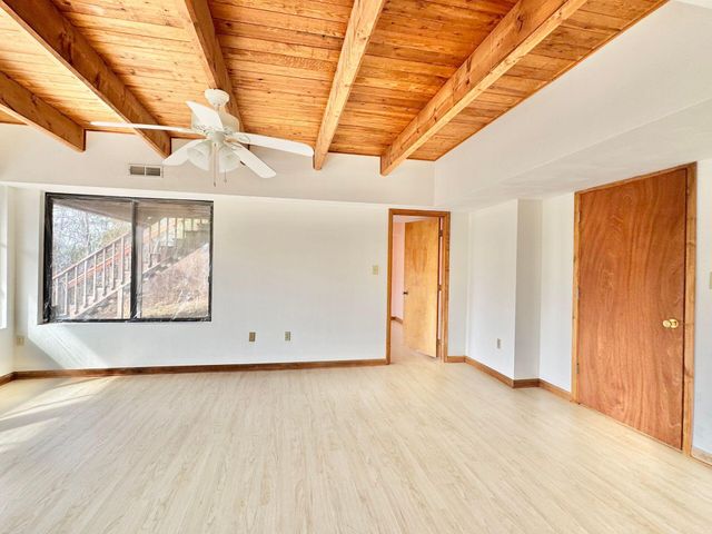 9245 Patterson DR, Bent Mountain, VA 24059