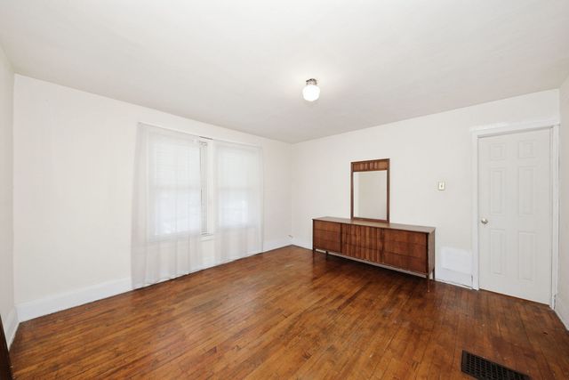 3508 S Mozart Street, Chicago, IL 60632