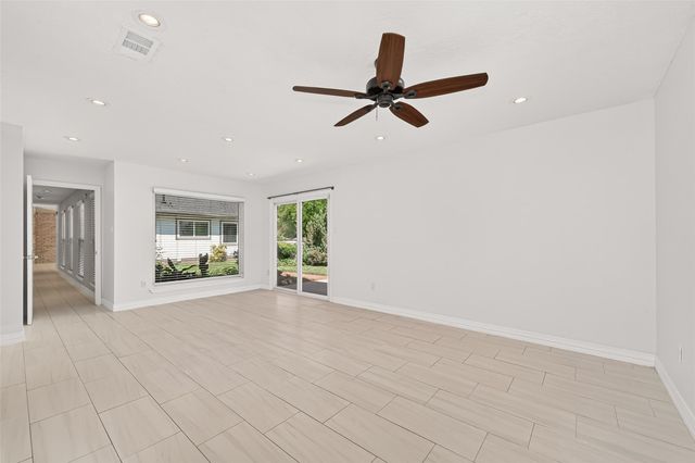 12707 Pantano Drive, Houston, TX 77065