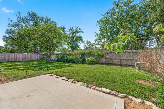 12707 Pantano Drive, Houston, TX 77065