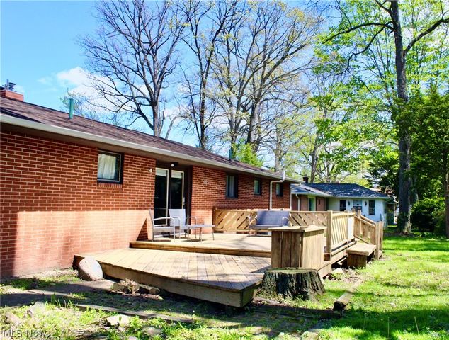 3233 Greenpark Street NW, Massillon, OH 44646