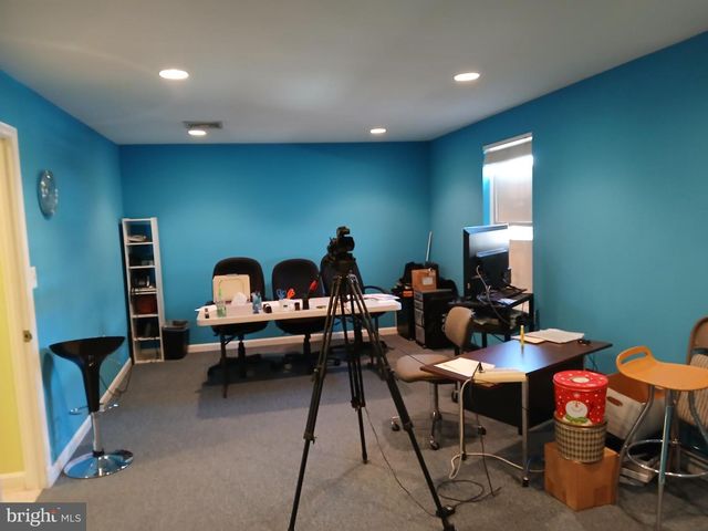 124 E BROAD ST #C2, Falls Church, VA 22046