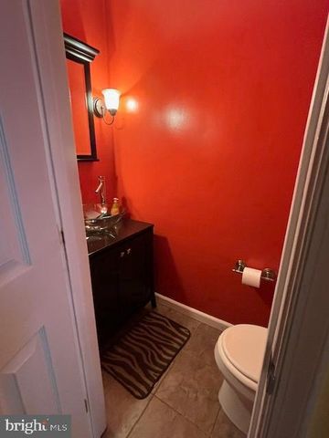 124 E BROAD ST #C2, Falls Church, VA 22046