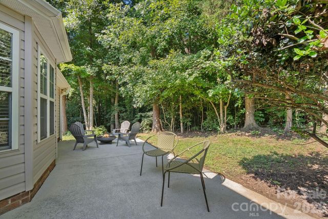 7219 Oxford Hunt Drive, Stanley, NC 28164