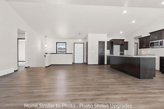 1244 PUTNAM DRIVE, Pulaski, WI 54162