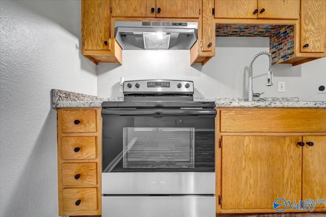 2210 Evans Drive NW, Huntsville, AL 35810