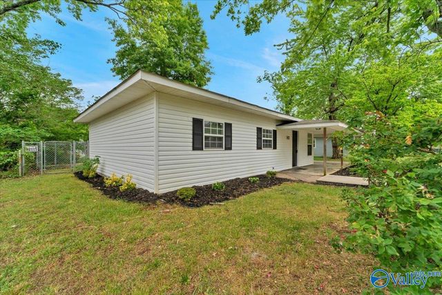 2210 Evans Drive NW, Huntsville, AL 35810