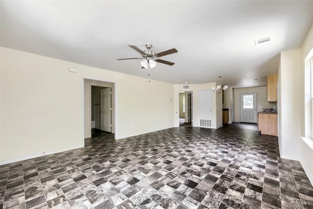1415 E Jefferson Avenue, Fort Worth, TX 76104