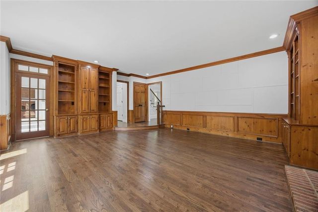7525 S Spalding Lake Drive, Atlanta, GA 30350