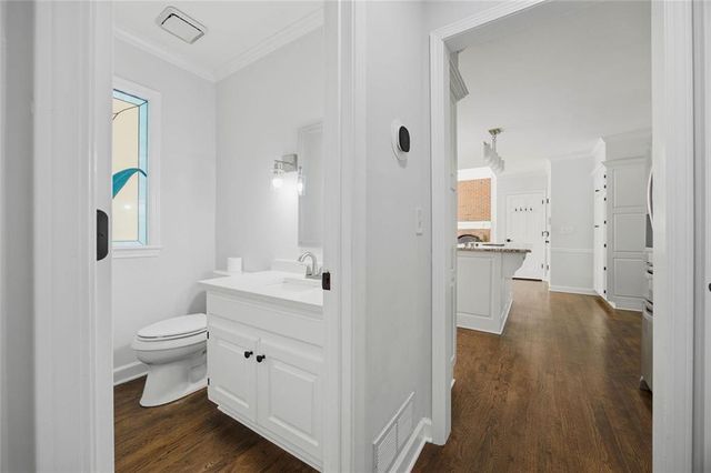 7525 S Spalding Lake Drive, Atlanta, GA 30350