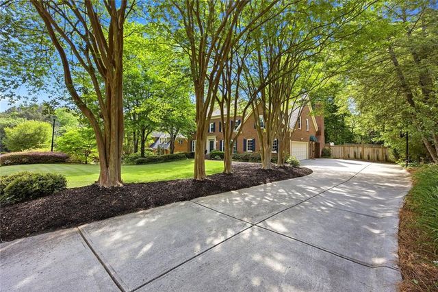 7525 S Spalding Lake Drive, Atlanta, GA 30350