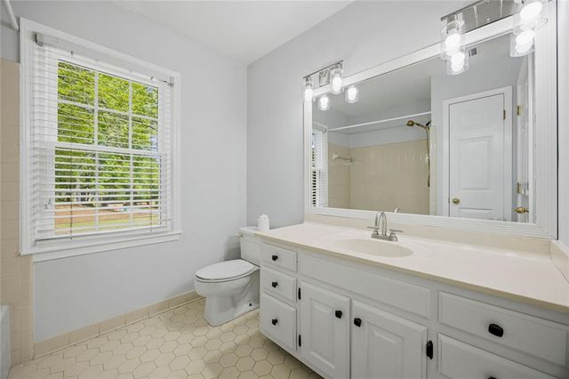 7525 S Spalding Lake Drive, Atlanta, GA 30350