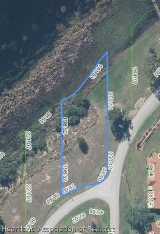 1055 W Lake Damon Drive, Avon Park, FL 33825