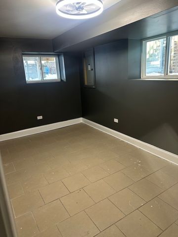 7644 S Vernon Avenue, Chicago, IL 60619