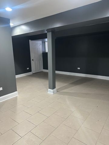 7644 S Vernon Avenue, Chicago, IL 60619