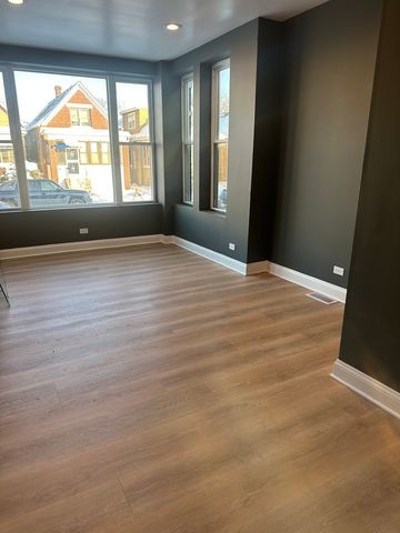 7644 S Vernon Avenue, Chicago, IL 60619