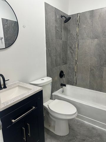 7644 S Vernon Avenue, Chicago, IL 60619