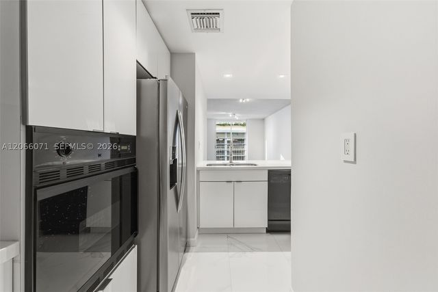 185 SE 14th Ter 1010, Miami, FL 33131