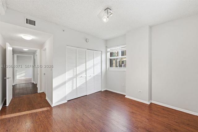 185 SE 14th Ter 1010, Miami, FL 33131