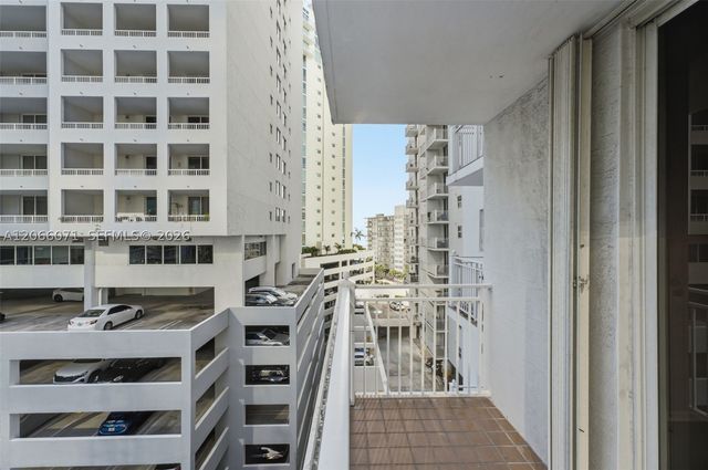185 SE 14th Ter 1010, Miami, FL 33131