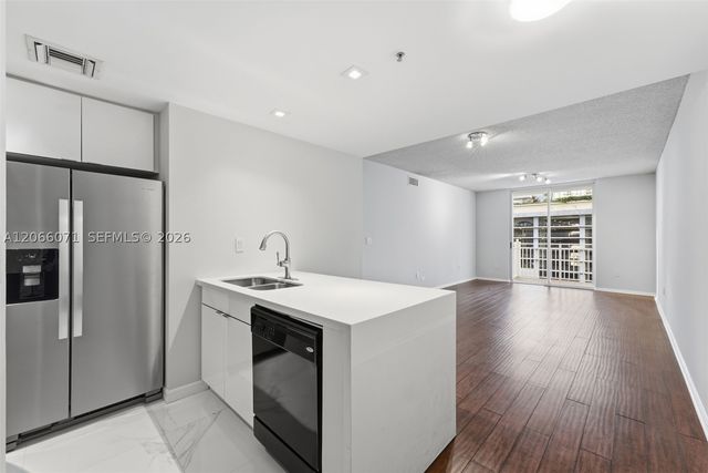 185 SE 14th Ter 1010, Miami, FL 33131