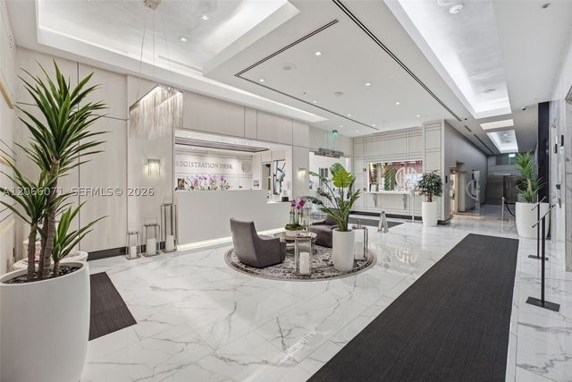 185 SE 14th Ter 1010, Miami, FL 33131