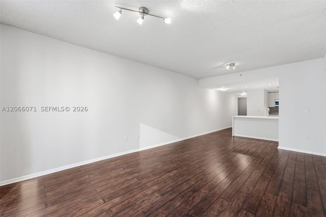 185 SE 14th Ter 1010, Miami, FL 33131