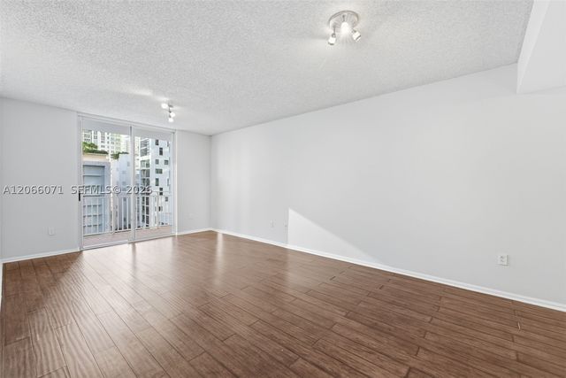 185 SE 14th Ter 1010, Miami, FL 33131