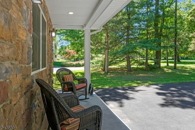 78 Bernard St, Branchburg Twp., NJ 08876
