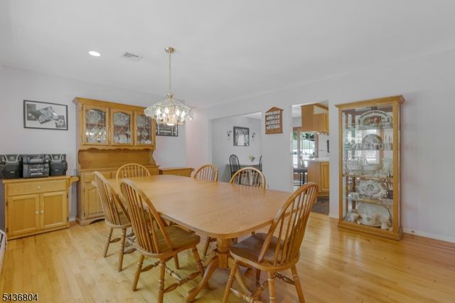 78 Bernard St, Branchburg Twp., NJ 08876