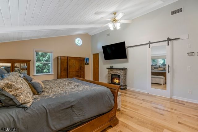 78 Bernard St, Branchburg Twp., NJ 08876