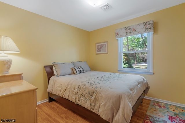 78 Bernard St, Branchburg Twp., NJ 08876
