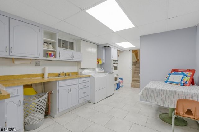 78 Bernard St, Branchburg Twp., NJ 08876