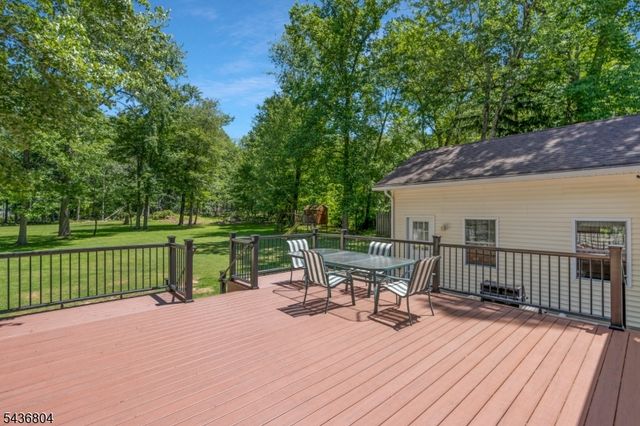 78 Bernard St, Branchburg Twp., NJ 08876