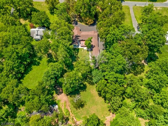 78 Bernard St, Branchburg Twp., NJ 08876