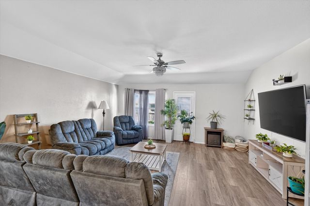 1731 Overlook Drive, Lancaster, TX 75146