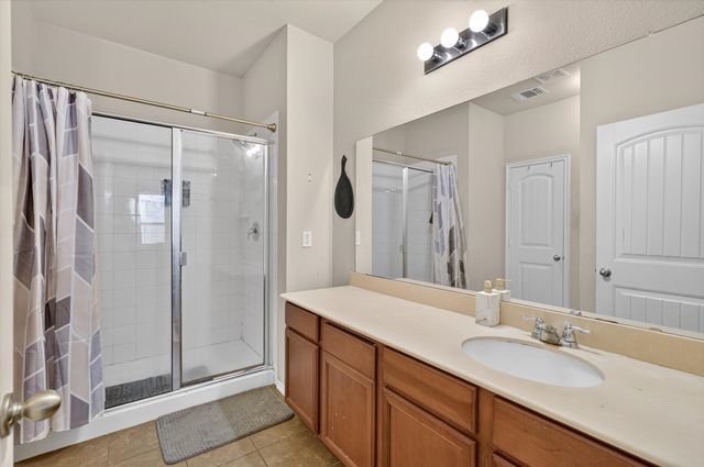 1731 Overlook Drive, Lancaster, TX 75146