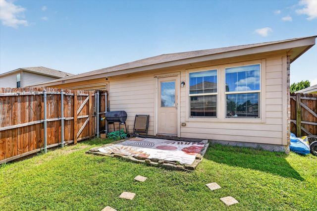 1731 Overlook Drive, Lancaster, TX 75146