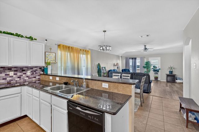 1731 Overlook Drive, Lancaster, TX 75146