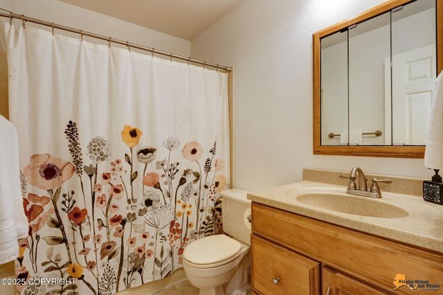2510 Laird Circle, Anchorage, AK 99516