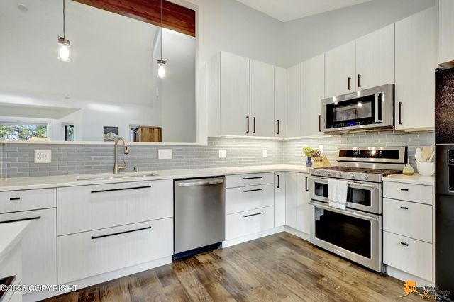 2510 Laird Circle, Anchorage, AK 99516