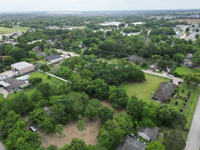 13515 Canterwell Road, Houston, TX 77047