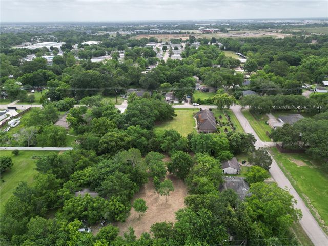 13515 Canterwell Road, Houston, TX 77047